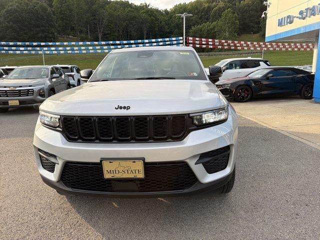 2025 Jeep Grand Cherokee Altitude X 4x4