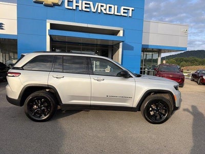 2025 Jeep Grand Cherokee Altitude X 4x4