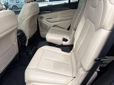 2025 Jeep Grand Cherokee L Limited 4x4
