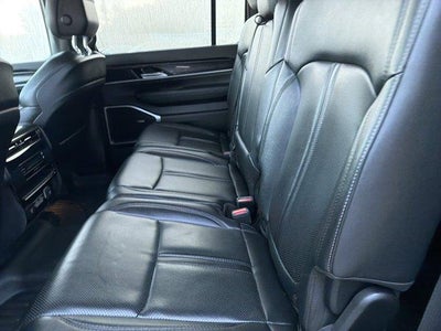 2024 Jeep Wagoneer L Base