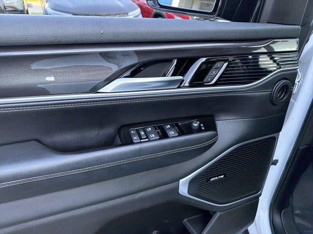 2024 Jeep Wagoneer L Base