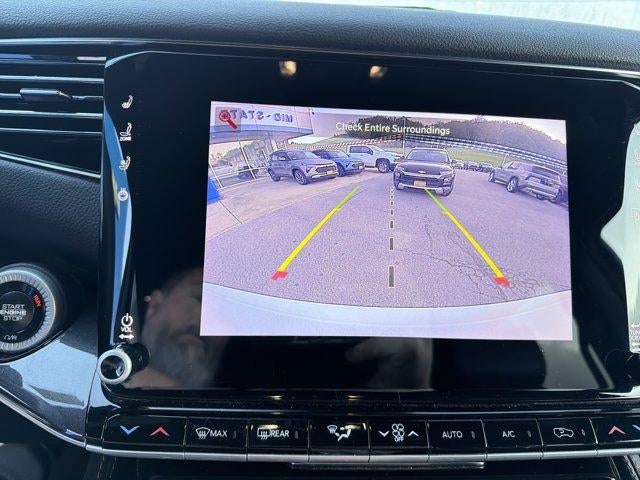 2024 Jeep Wagoneer L Base