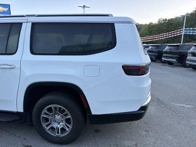 2024 Jeep Wagoneer L Base