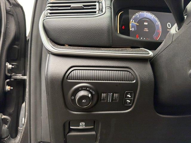 2024 Jeep Wagoneer Base