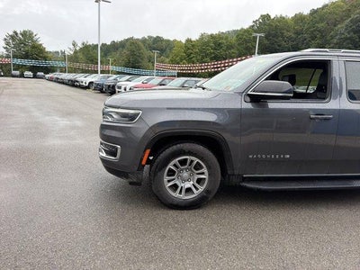 2024 Jeep Wagoneer Base