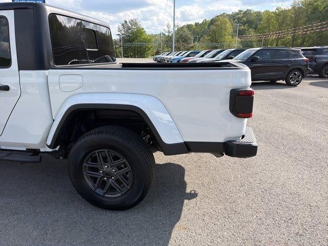 2024 Jeep Gladiator Sport S