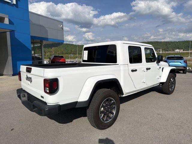 2023 Jeep Gladiator Overland 4x4