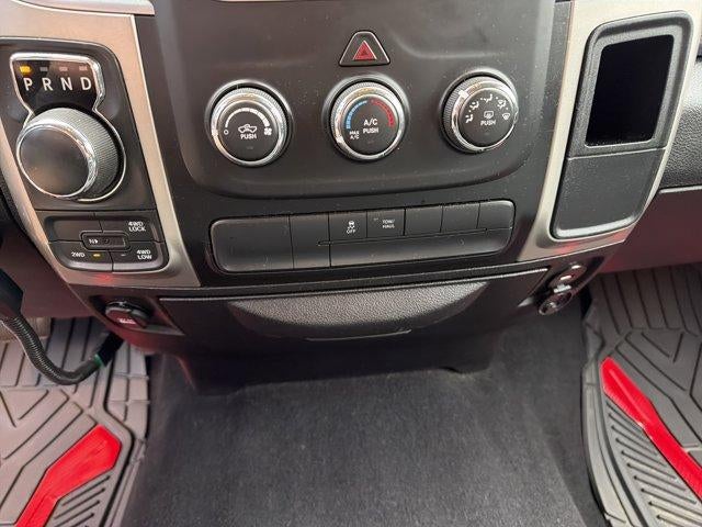 2020 RAM 1500 Classic SLT Crew Cab 4x4 6'4" Box
