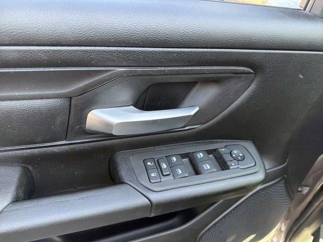 2025 RAM 1500 Tradesman Crew Cab 4x4 5'7" Box