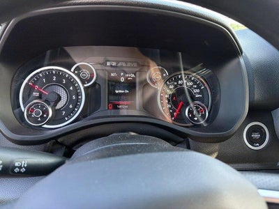 2025 RAM 1500 Tradesman Crew Cab 4x4 5'7" Box