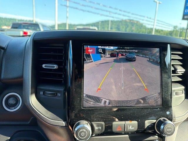 2025 RAM 1500 Tradesman Crew Cab 4x4 5'7" Box