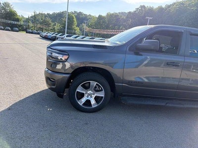 2025 RAM 1500 Tradesman Crew Cab 4x4 5'7" Box