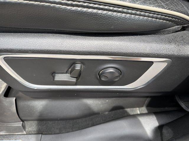 2022 RAM 1500 Laramie Crew Cab 4x4 6'4" Box
