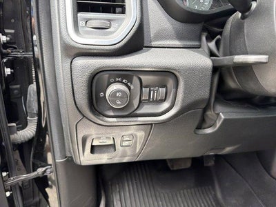 2022 RAM 1500 Laramie Crew Cab 4x4 6'4" Box