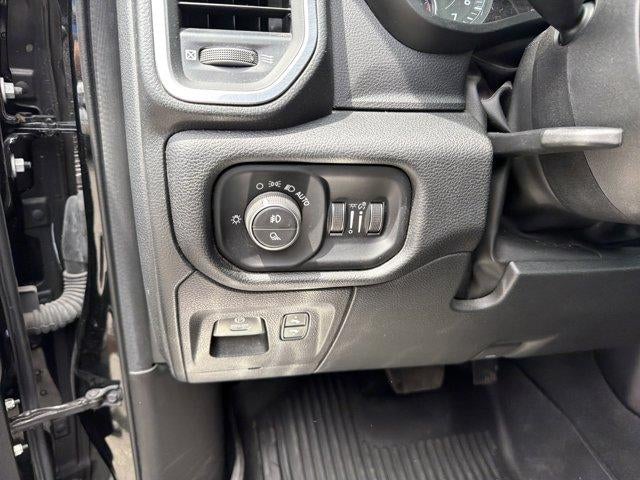 2022 RAM 1500 Laramie Crew Cab 4x4 6'4" Box