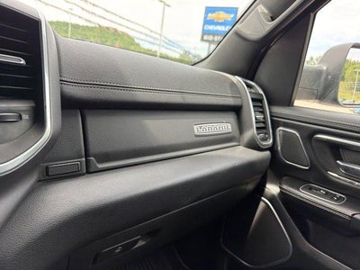 2022 RAM 1500 Laramie Crew Cab 4x4 6'4" Box