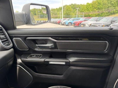 2022 RAM 1500 Laramie Crew Cab 4x4 6'4" Box