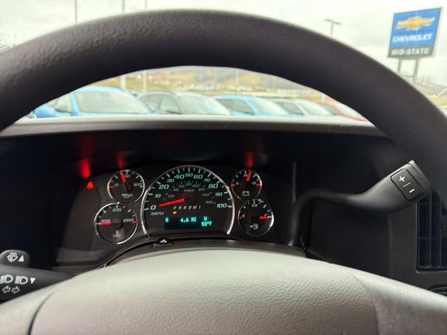 2025 Chevrolet Express Passenger 3500 1LS