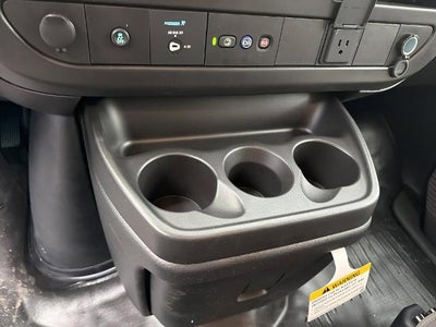 2025 Chevrolet Express Passenger 3500 1LS