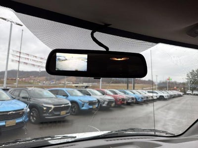 2025 Chevrolet Express Passenger 3500 1LS