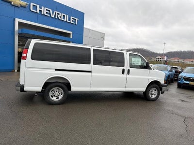 2025 Chevrolet Express Passenger 3500 1LS