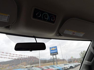 2025 Chevrolet Express Passenger 3500 1LS