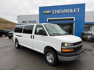 2025 Chevrolet Express Passenger 3500 1LS