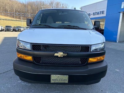 2025 Chevrolet Express Passenger 3500 1LS