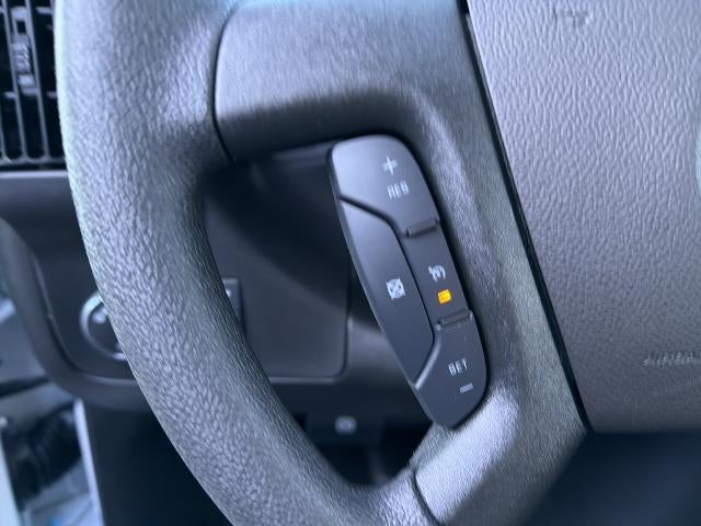 2025 Chevrolet Express Passenger 3500 1LS