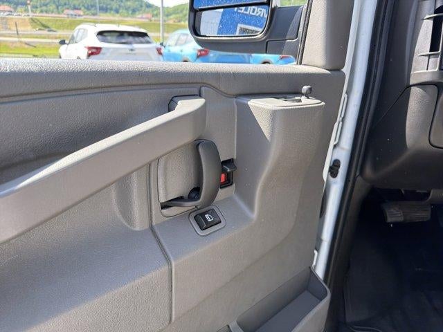 2020 Chevrolet Express Passenger 3500 LT