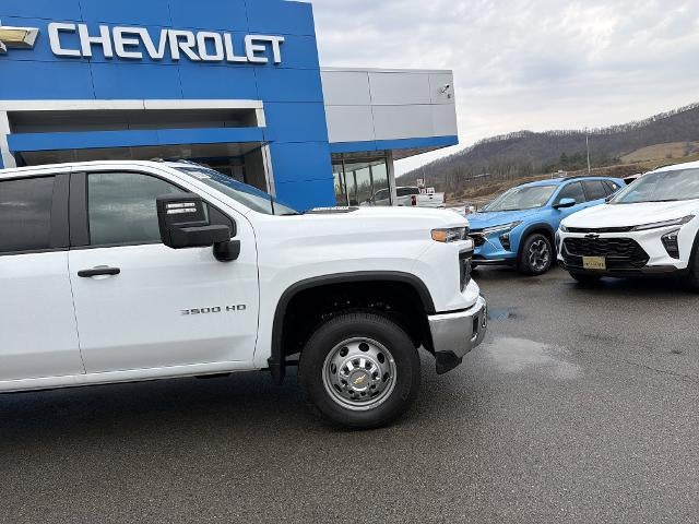 2025 Chevrolet Silverado 3500 HD Chassis Cab Work Truck