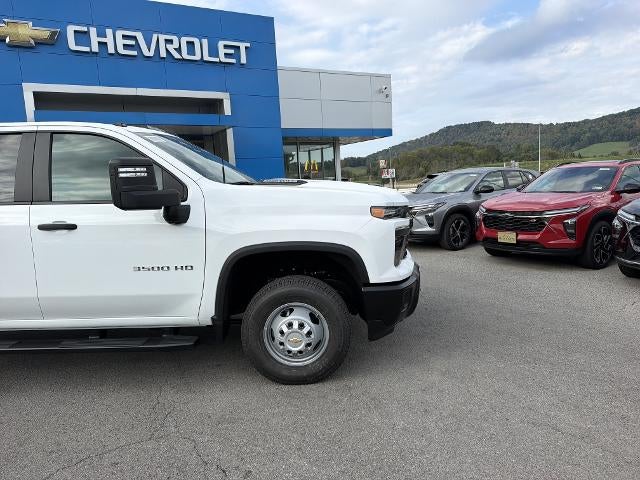 2026 Chevrolet Silverado 3500 HD WT DRW