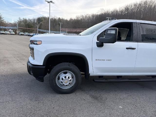 2026 Chevrolet Silverado 3500 HD WT DRW