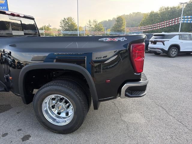 2026 Chevrolet Silverado 3500 HD LTZ - Photo 7
