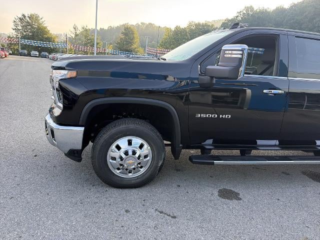 2026 Chevrolet Silverado 3500 HD LTZ - Photo 9
