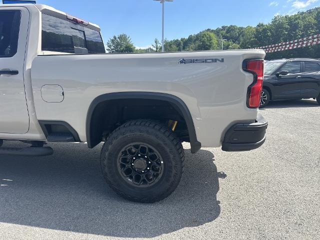 2026 Chevrolet Silverado 2500 HD ZR2 - Photo 8