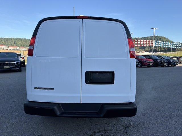 2025 Chevrolet Express Cargo Base
