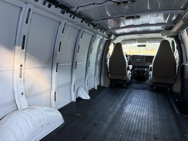 2025 Chevrolet Express Cargo Base