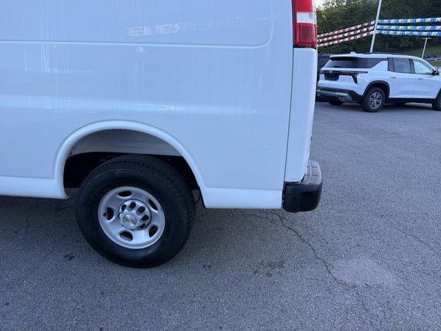 2025 Chevrolet Express Cargo Base