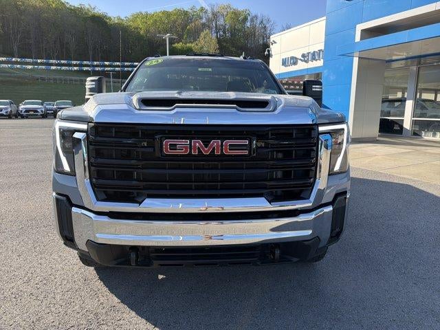 2024 GMC Sierra 3500 HD Pro