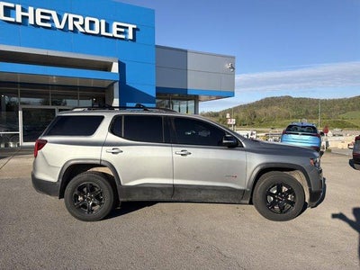 2023 GMC Acadia AT4