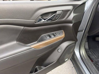 2022 GMC Acadia SLE