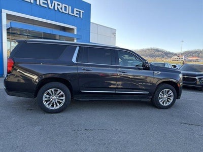 2023 GMC Yukon XL SLT