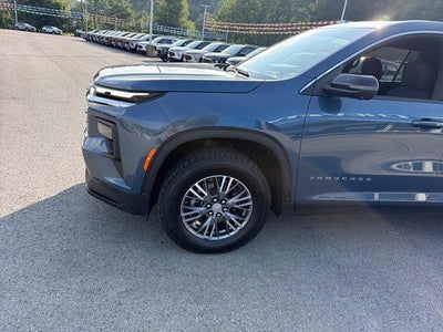 2024 Chevrolet Traverse LS