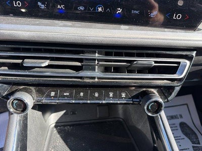 2024 Chevrolet Traverse LS