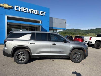 2024 Chevrolet Traverse LS