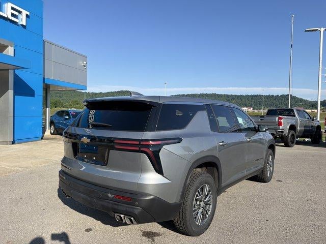 2024 Chevrolet Traverse LS