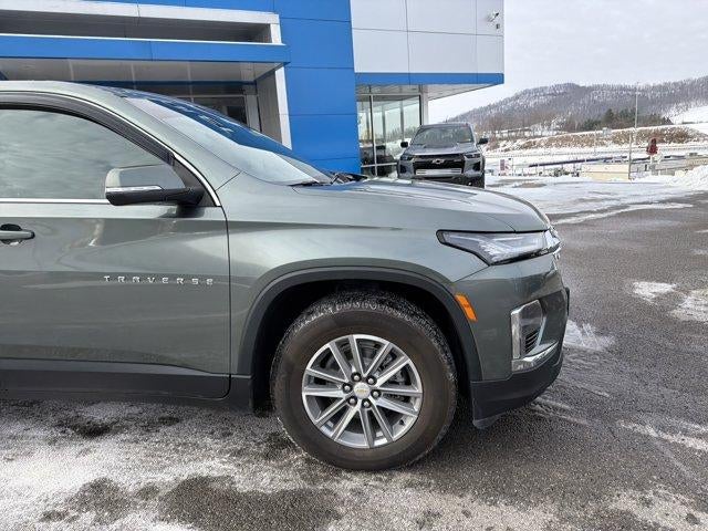 2022 Chevrolet Traverse LT Cloth