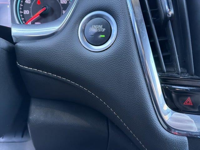 2022 Chevrolet Traverse LT Leather