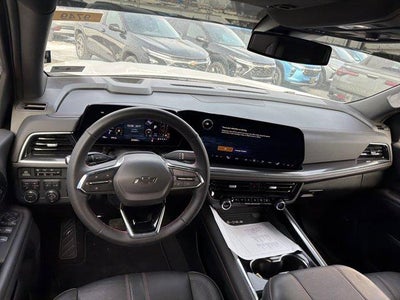 2025 Chevrolet Suburban RST